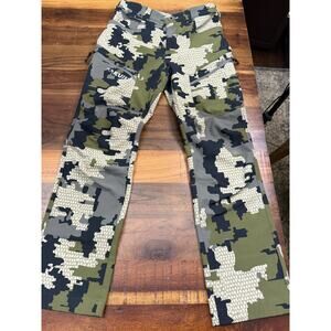 KUIU Attack Hunting Pants Camouflage Size Youth Large